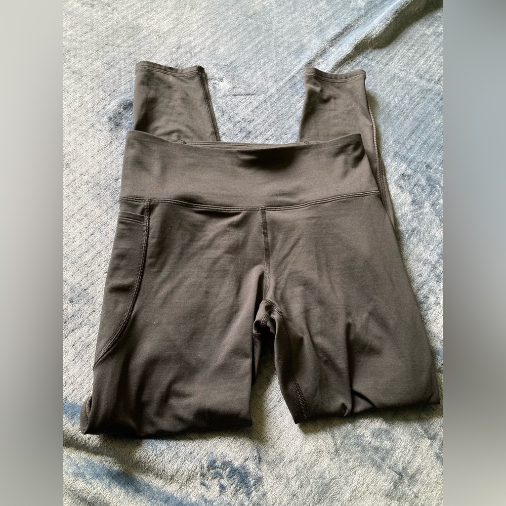 Under Armour High-Waist Black Active Leggings, compression, size medium, comfy